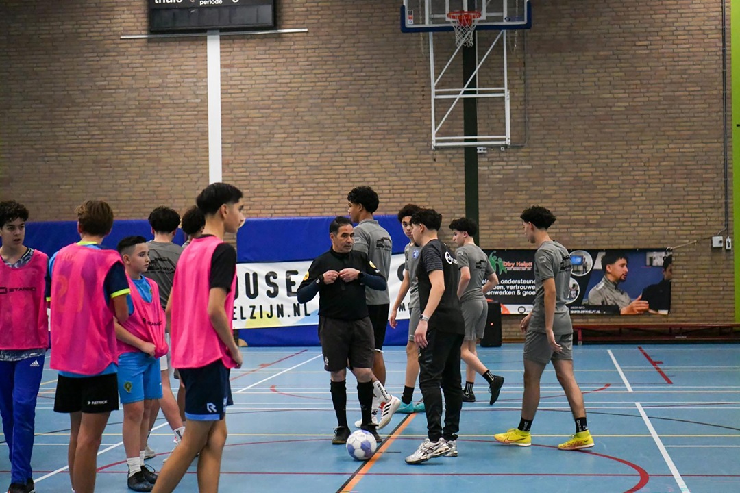 Oudjaars zaalvoetbaltoernooi Tiel